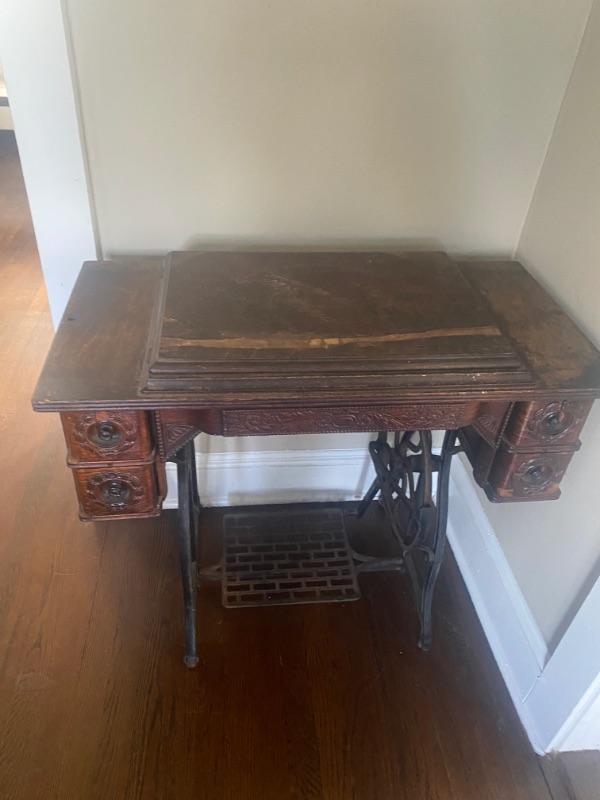 McKenzie Estate Sales & Auctions ( Manasquan NJ)