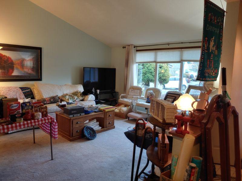 The Rusty Trunk LLC opens to "Summerplace" Estate Sale