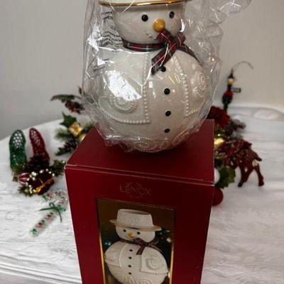 Lenox Christmas Giftables Snowman Vase, New In Box