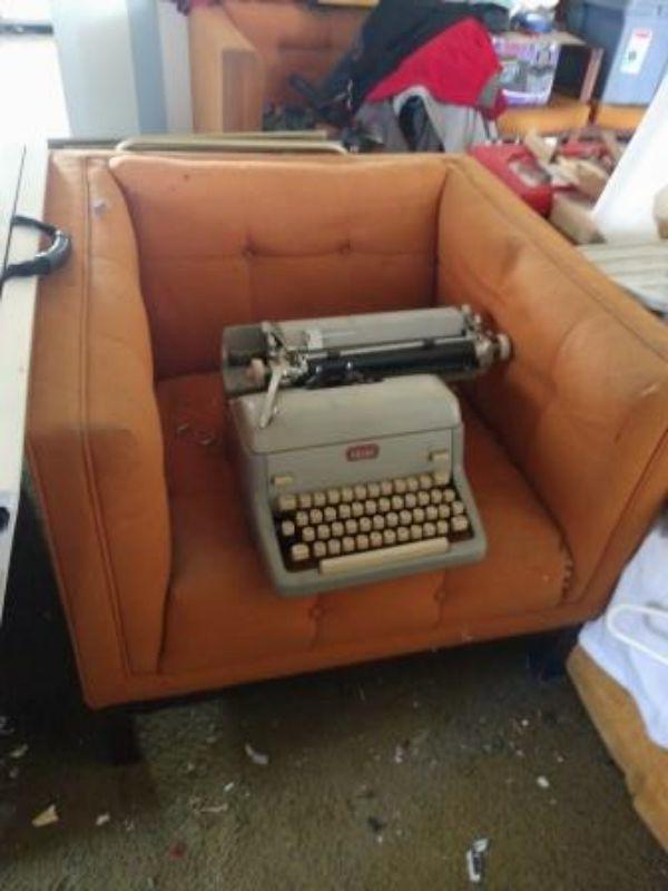 HANNA ESTATE/PICKER SALE by Caring Transitions of TriCounty