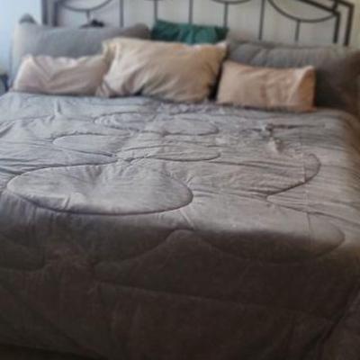 Adjustable bed frames
