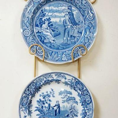 1072	SPODE *THE BLUE ROOM COLLECTION* 10 1/2 IN PLATES *WOODMAN* & *GIRL AT THE WELL* W/METAL WALL HANGING BRACKETT
