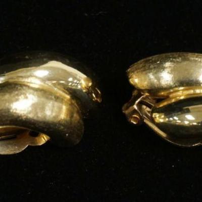 1189	14K YELLOW GOLD SAN MARCO STYLE CLIP ON EARRINGS. 11.80 DWT
