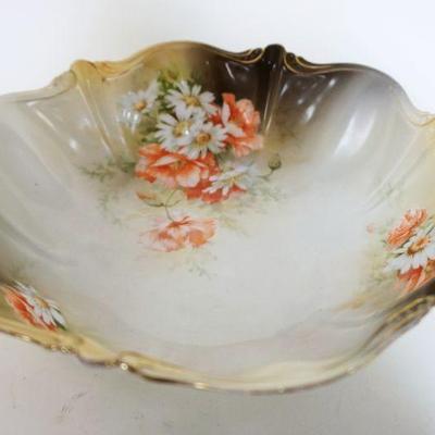 1016	RS PRUSSIA FOOTED BOWL, APPROXIMATELY 3 IN X 8 IN
