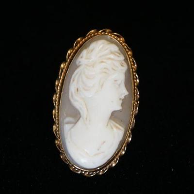 1230	14KT YELLOW GOLD CAMEO RING, 4.2 DWT OVERALL, SIZE APPROXIMATELY 5 1/4
