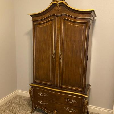 ANTIQUE CARVED WARDROBE