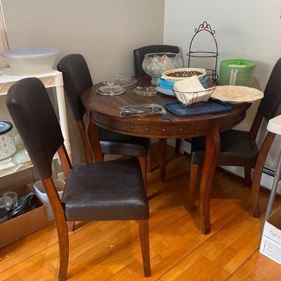 breakfast table 4 chairs
