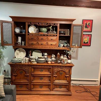 CARVED OAK HUTCH AND SERVER