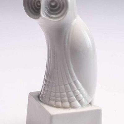 WAC035 Vintage Royal Dux Modernist Porcelain Bohemia Owl 
