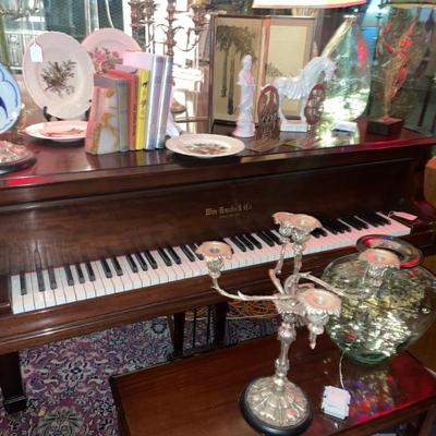 Beautiful KNABE Baby Grand Piano! Was originally over $8,000 we will take best reasonable offer! Plays great!