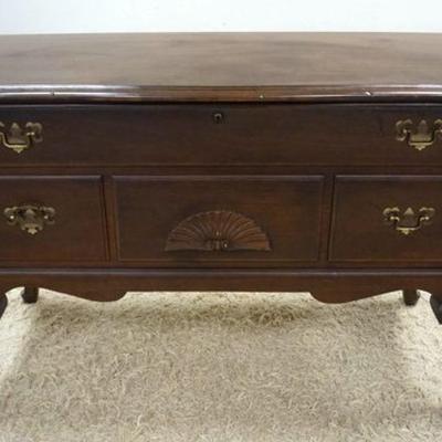 1171	WALNUT QUEEN ANNE STYLE LANE CEDAR LINED CHEST, APPROXIMATELY 44 IN X 18 IN X 30 IN H
