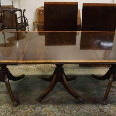1189	ANTIQUE 3 PART MAHOGANY BANDED TABLE WITH 2 LEAVES, APPROXIMATELY 93 IN X 46 IN X 29 1/2 IN H, LOSS TO BASE. LEAVES APPROXIMATELY 31...