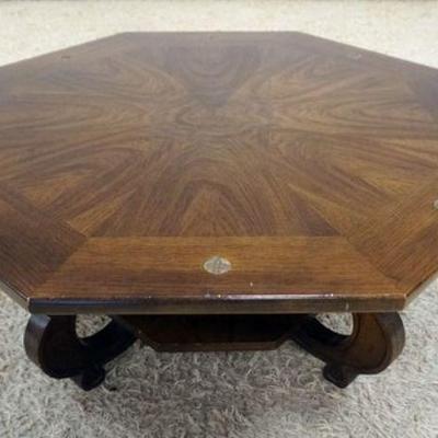1185	DREXEL WALNUT OCTAGON COCKTAIL TABLE WITH BRASS MEDALLION INLAY TOP, APPROXIMATELY 43 IN X 18 IN H
