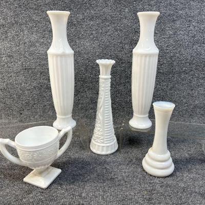 Assorted Milk Glass 2-10â€™â€™ 1-9â€™â€™ 1-6â€™â€™ 1-4â€™â€™