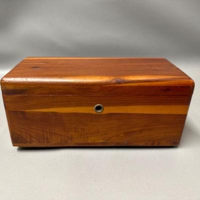 Lane Sample Cedar Box 4" Tall 9" Wide