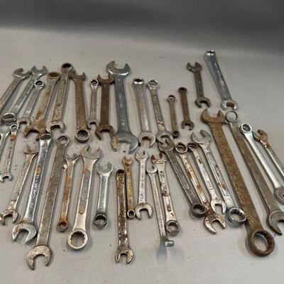 wrenches 