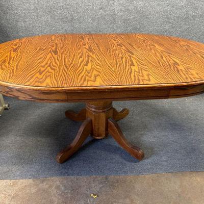 Collins Pedestal Dining Room Table Some Surface Wear 42â€™â€™x59.5â€™â€™x29â€™