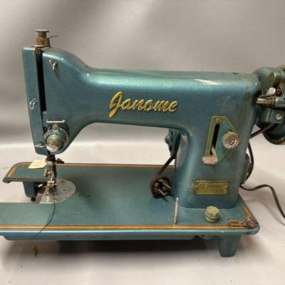Jenelle Sewing Machine Untested