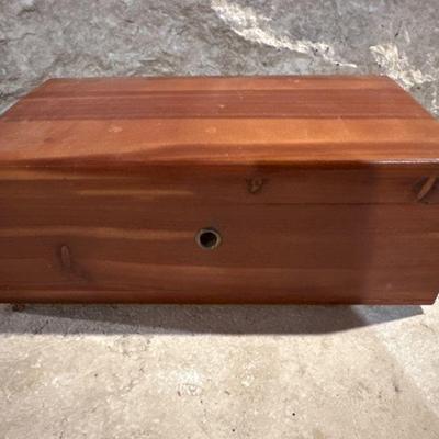 Lane Sample Cedar Box