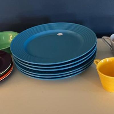 Lots of nice tableware!