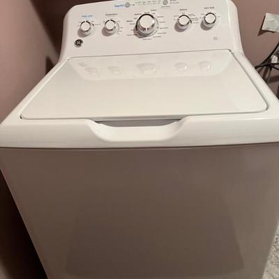 Excellent, steel tub GE washer, near new!