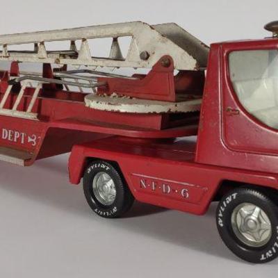 Nylint Hook & Ladder Pressed Steel Fire Truck
