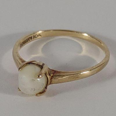 10K Gold & Pearl Solitaire Ring
