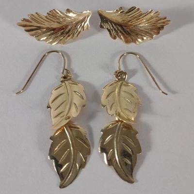 2 Pairs of 14K Gold Earrings (Leaf Shaped)