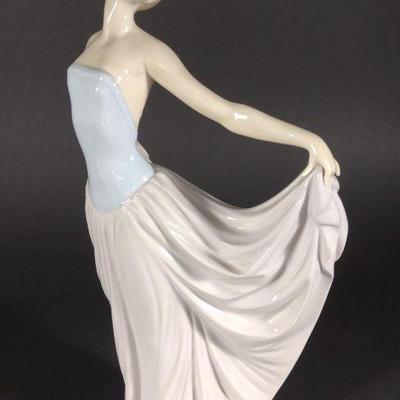 Lladro Dancer #5050 Porcelain Figure