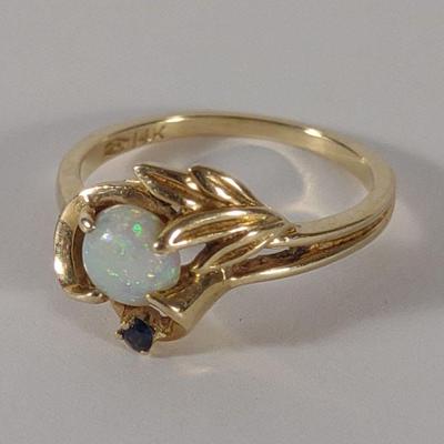 Vtg 14K Gold Opal & Sapphire Ring