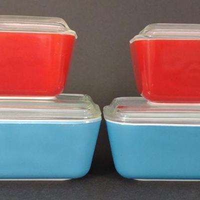 (4) Pyrex Primary Color Refrigerator Dish Set