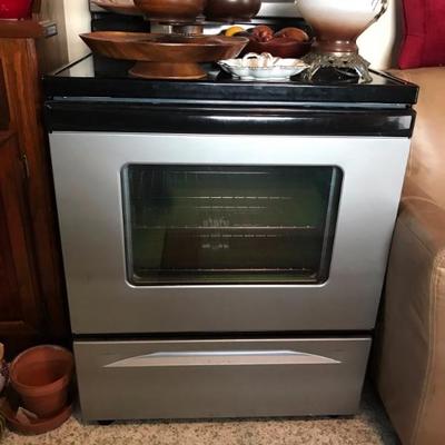 Whirlpool electric smooth top stove $125