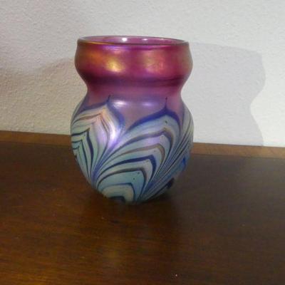 Vintage 1982 Signed Lundburg Studios Iridescent Art Glass Vase