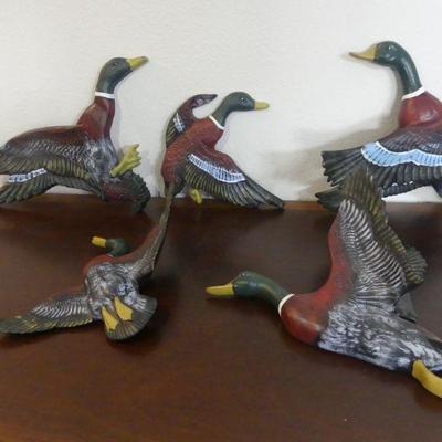 Set of 5 Atlantic Mold Hand Painted Ceramic Ducks in Flight Wall Hangings - Various Sizes Up to 11