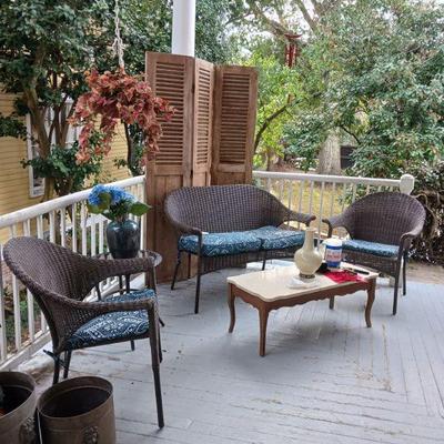 3 piece patio set. 