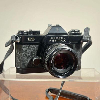 HONEYWELL PENTAX ES CAMERA | Vintage Honeywell Pentax ES 35mm analog film camera with SMC Takumar 1.8 55mm lens with original manual and...