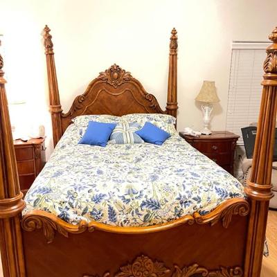 Queen adjustable bed moves up and down at the head and feet
