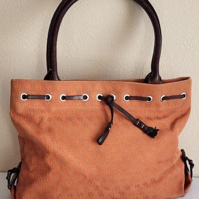 Dooney & Bourke