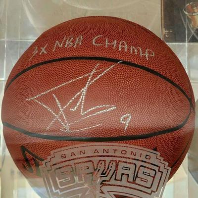 Tony Parker San Antonio Spurs Autographed Spalding Indoor Outdoor Basketball | 3X NBA Champion Inscription
Inside San Antonio Spurs...