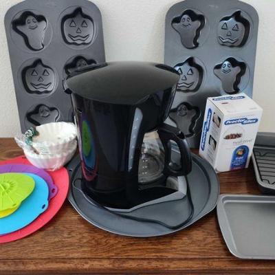 MFE064 - Mr. Coffee 12-Cup Coffee Maker And More