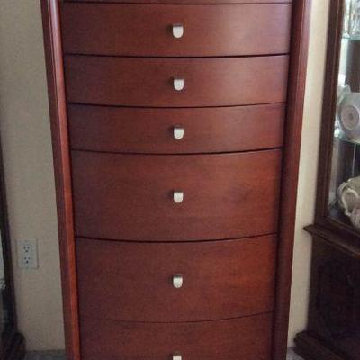 MFE004 Tall Chest Of Drawers
