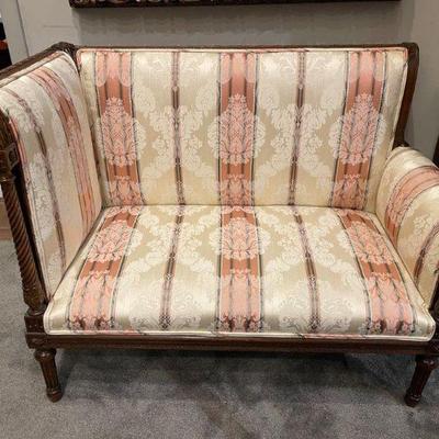 French Victorian Settee