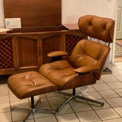 Vintage Mid Century Modern Selig Chair Danish Scandinavian and European modern style.