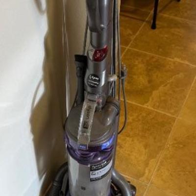 This item is available for PRESALE.  Please text photo to 760-668-0554 to purchase.  We accept Zelle
Vacuum $45
