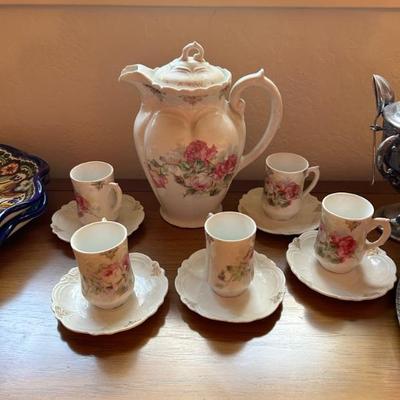 porcelain tea pot and cups 