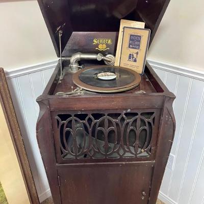 old phonograph - needs work`