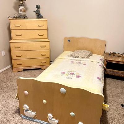 50's bedroom set blonde wood - prefect