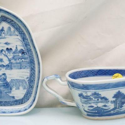 CHINESE EXPORT CANTON WARE SAUCE BOAT