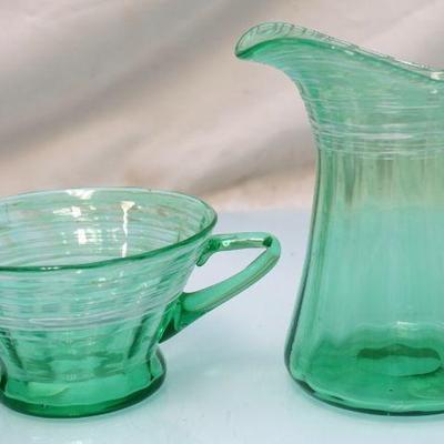 2 PC CREAM & SUGAR STEUBEN GREEN WITH THREADING