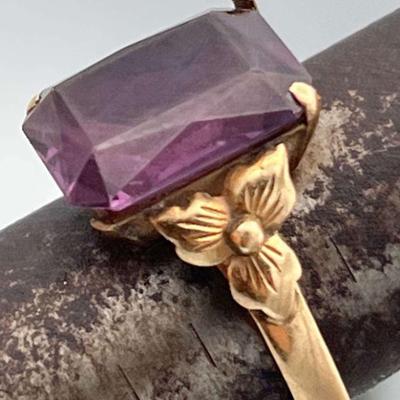 MLC425-14k Purple Gemstone Ring